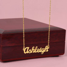 Laden Sie das Bild in den Galerie-Viewer, Name Necklace