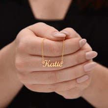 Laden Sie das Bild in den Galerie-Viewer, Name Necklace
