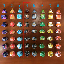 Laden Sie das Bild in den Galerie-Viewer, 7pcs/set Polyhedral DND Dice for DND RPG Board Games Mixed Color Dice D4-D20 Dice Gambling Entertainment Board Games Accessories
